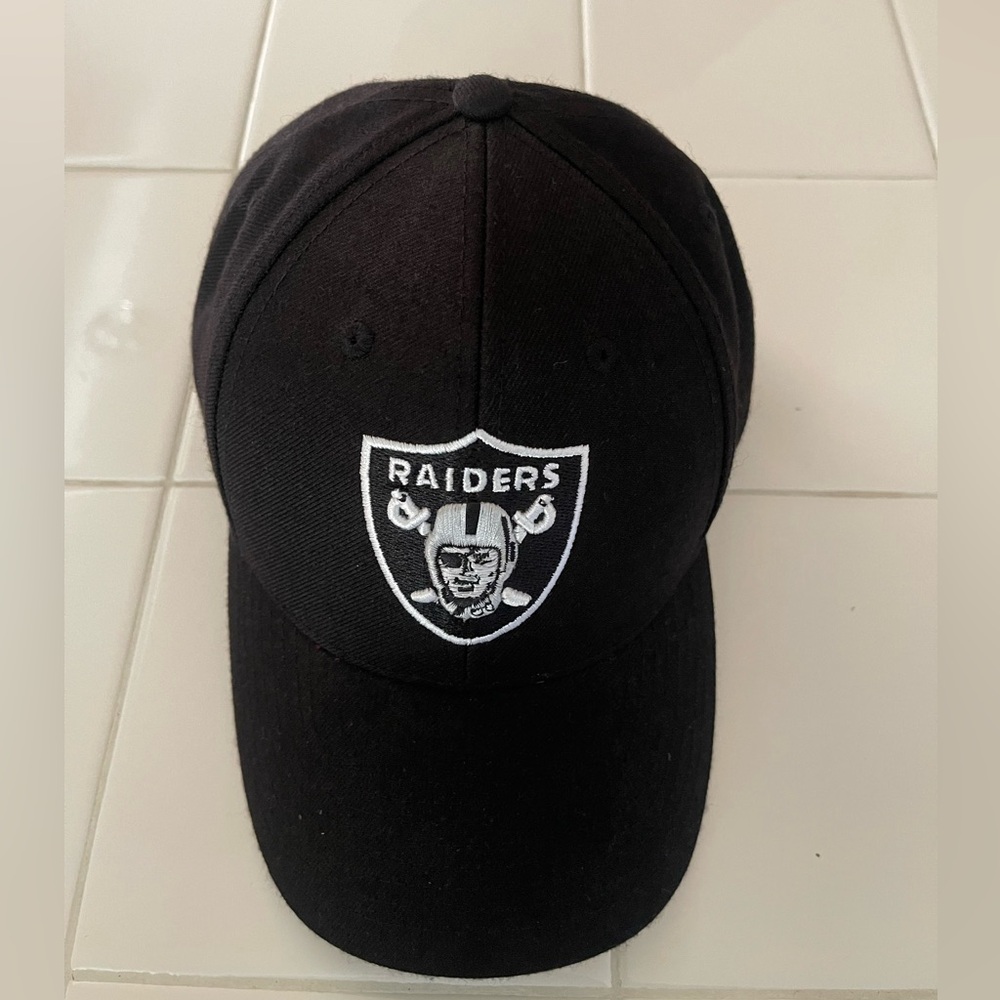Man’s NFL hat